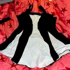 NWOT BLACK N WHITE SWIMSUIT DRESS/SHORTS ONE PIECE